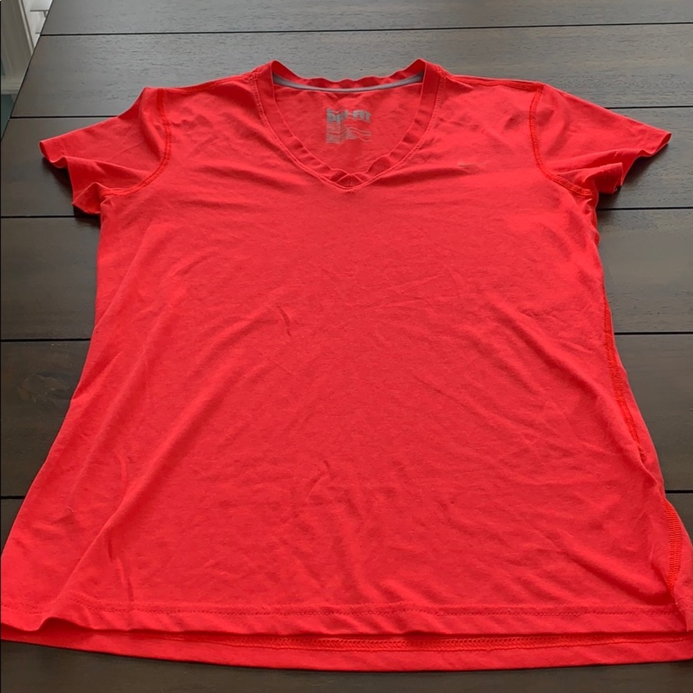 Nike top
